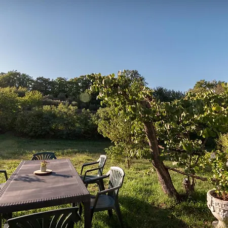 בית נופש Casa Di Monica